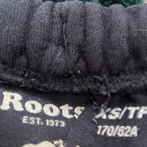 Roots, Women’s XS, black sweatpants - Picture 3 of 3
